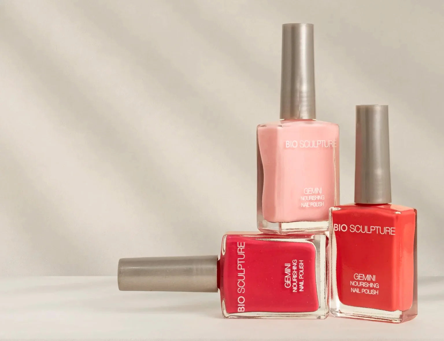 NAIL POLISH